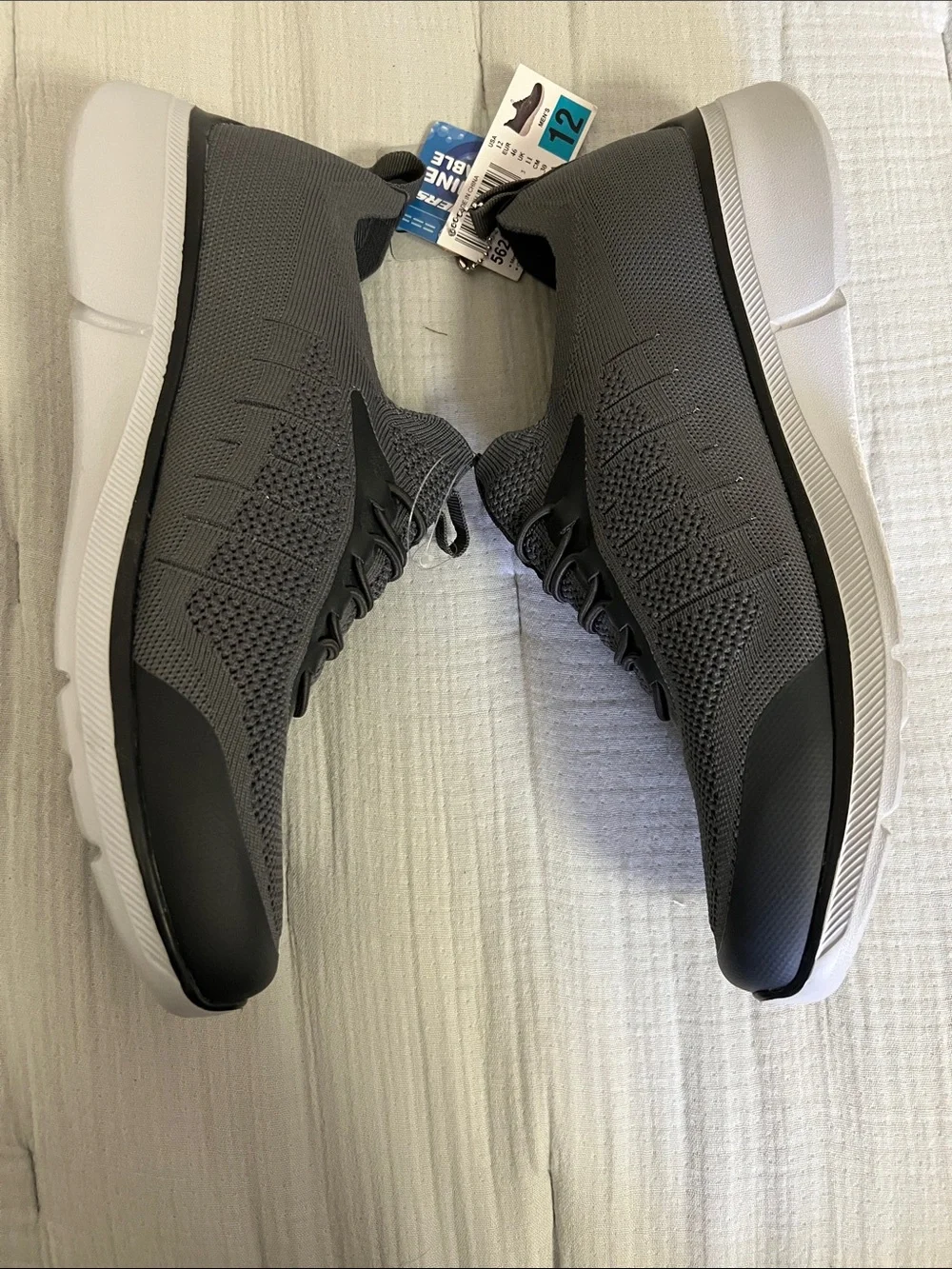 Sketchers relaxed fit memory foam sneakers men’s 12